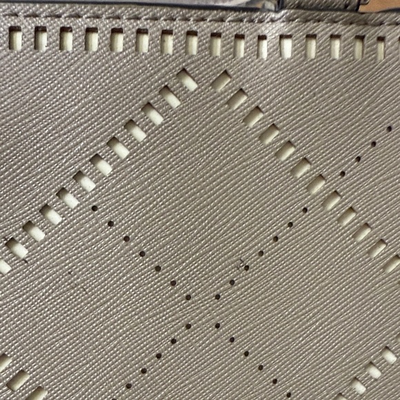 Tory Burch Robinson Crosshatch Tote Shoulder Bag Taupe - Picture 3 of 16